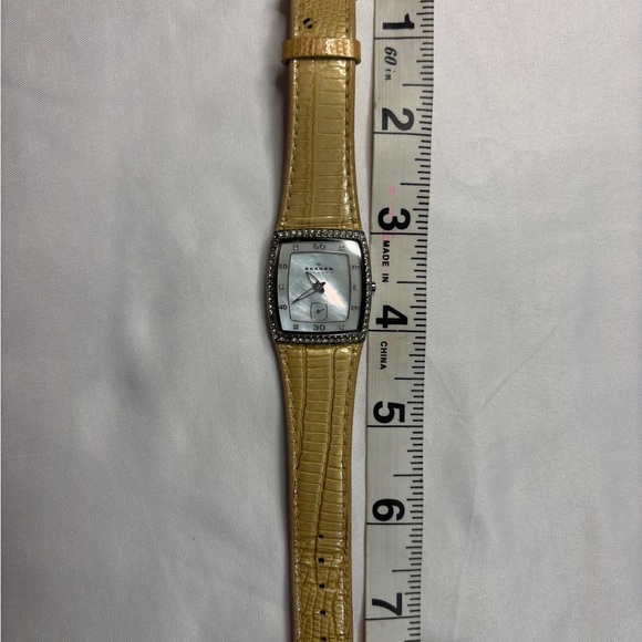 Skagen Watch Denmark Pearl Face Leather Band - Picture 9 of 12